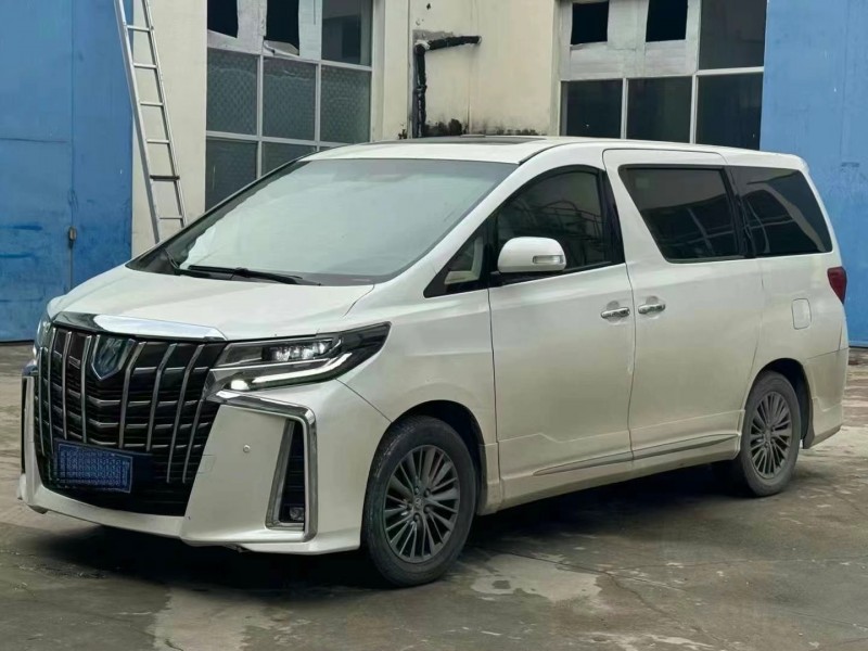 保定13年丰田埃尔法3