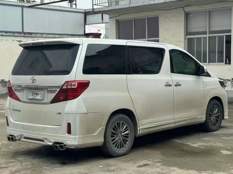 保定13年丰田埃尔法7