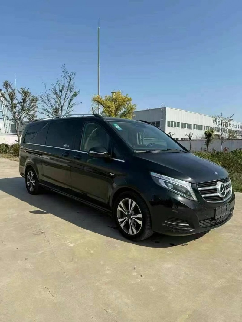 盐城17年奔驰V3