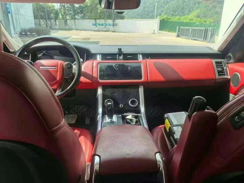 济宁19年路虎揽胜运动8