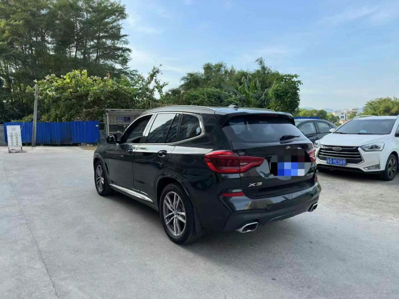 陽江19年寶馬X35