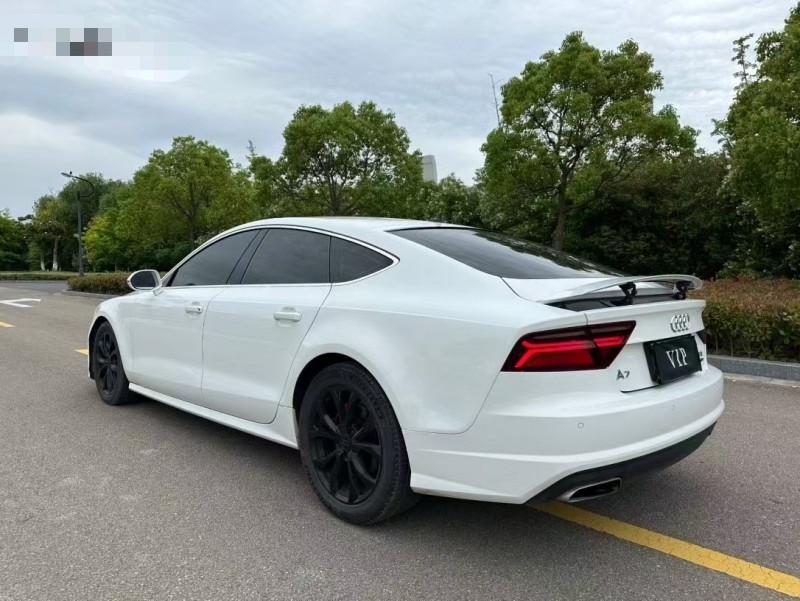 盐城16年奥迪A7L8