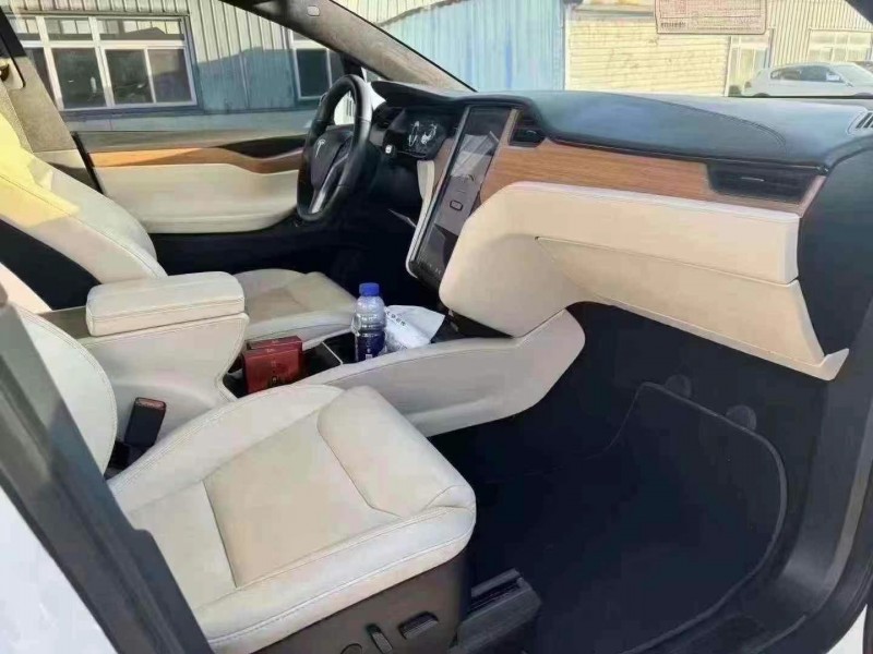 滄州20年特斯拉MODEL X4
