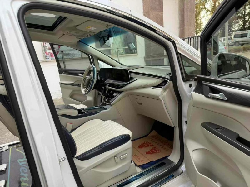 徐州21年别克GL86