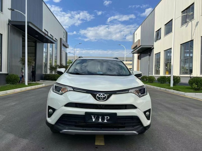 徐州18年丰田RAV4荣放1