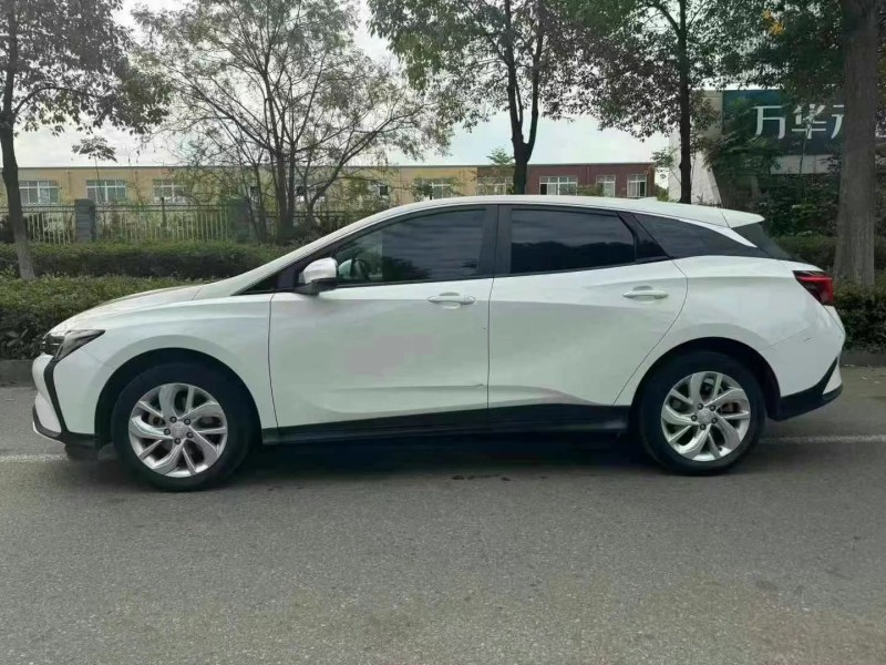 益阳23年别克velite69