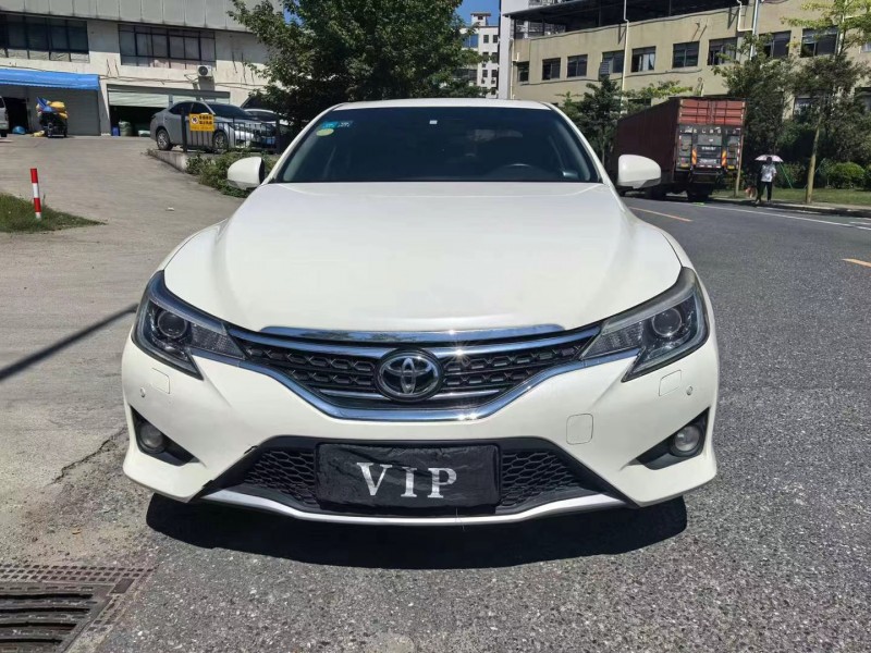 广州15年丰田锐志1
