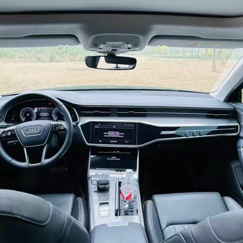 济宁22年奥迪A6L5