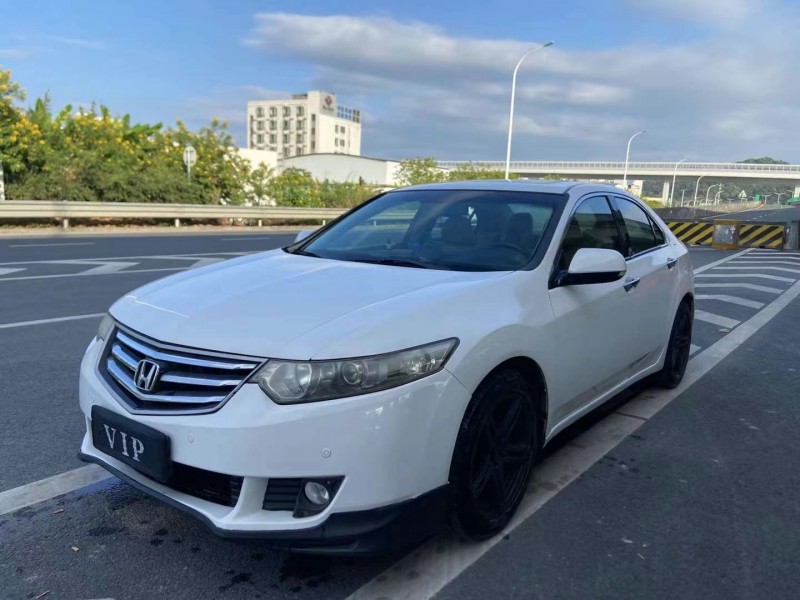 广州11年本田思铂睿2