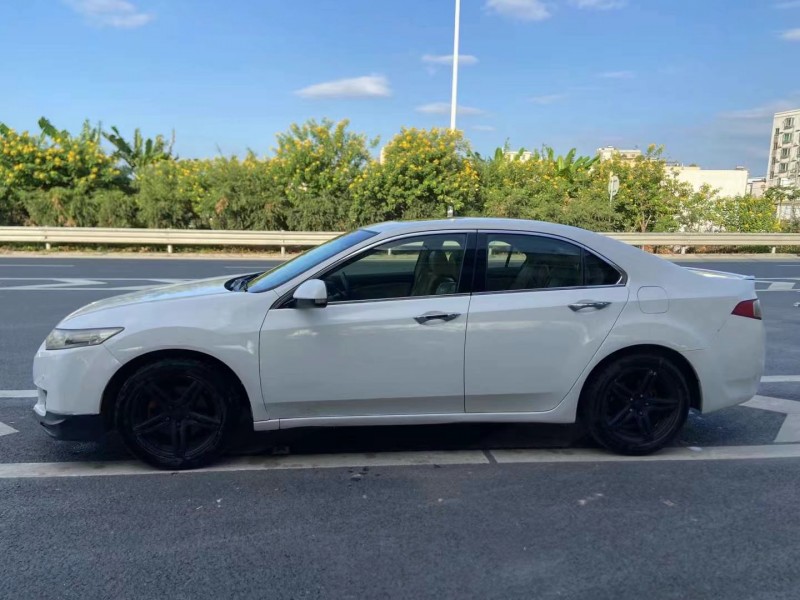 广州11年本田思铂睿6