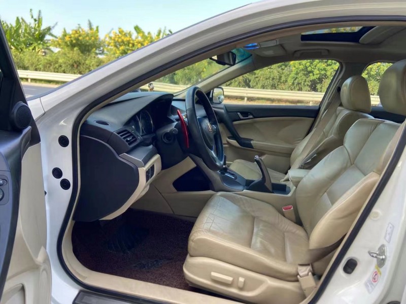 广州11年本田思铂睿9