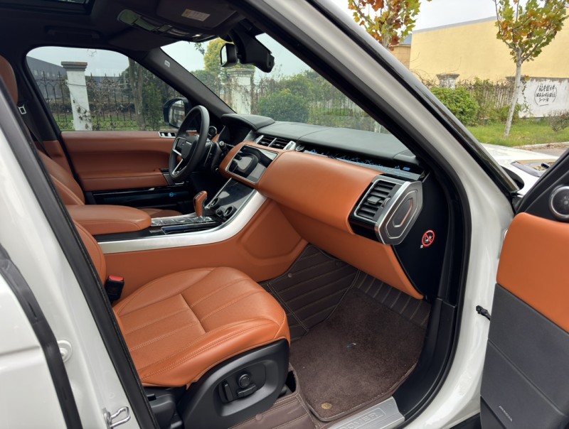 盐城16年路虎揽胜运动9