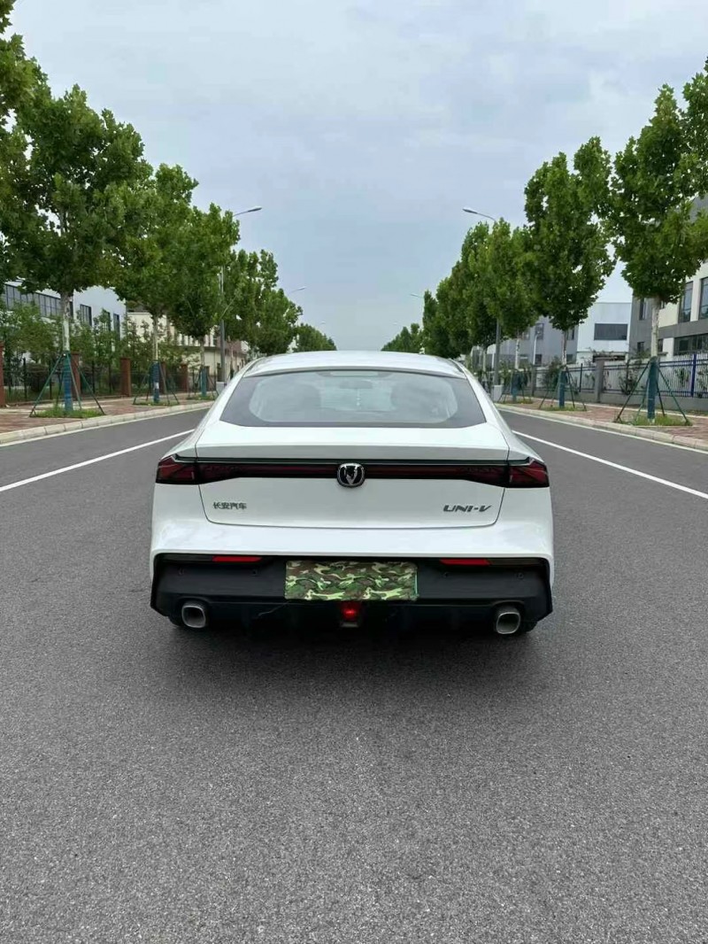 宿遷23年長安汽車UNI-V9
