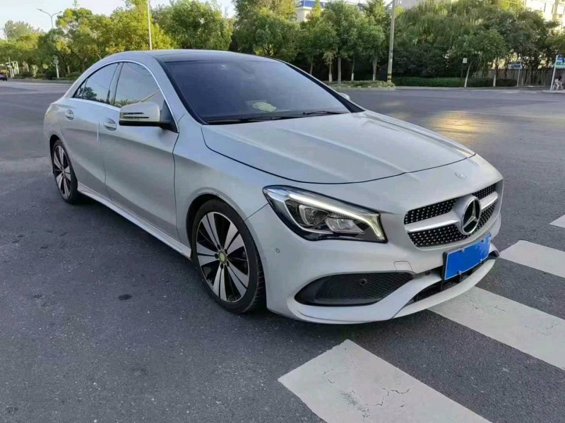 徐州18年奔驰CLA3