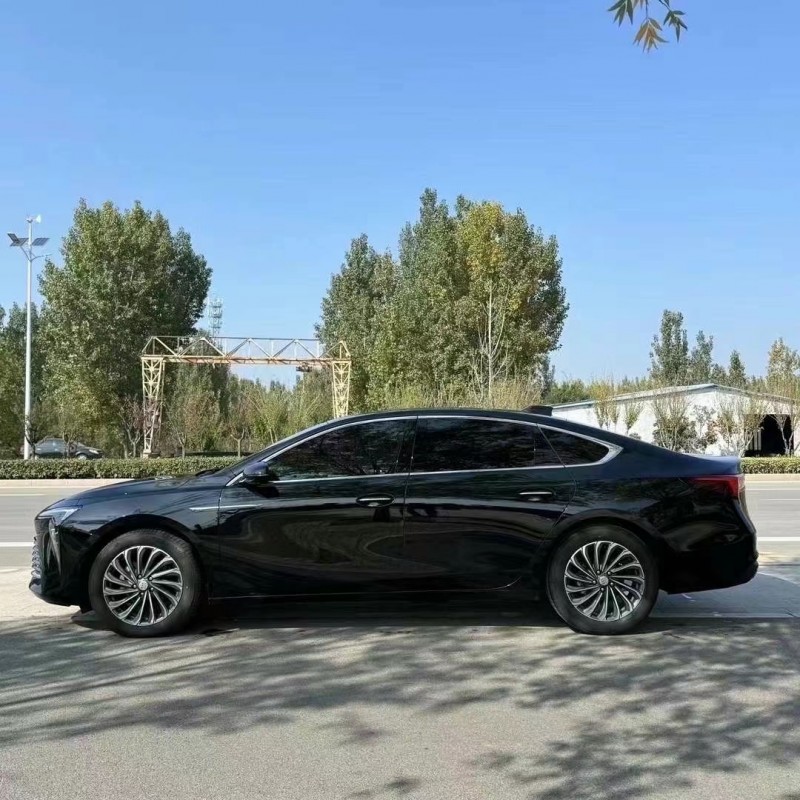 枣庄24年别克君越8