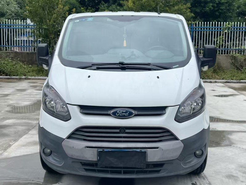 徐州19年福特全顺1