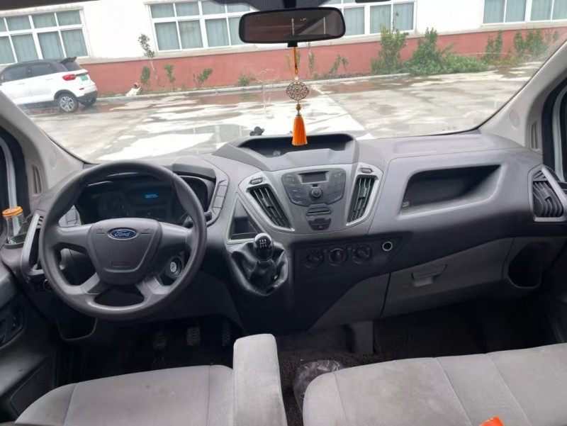 徐州19年福特全顺6