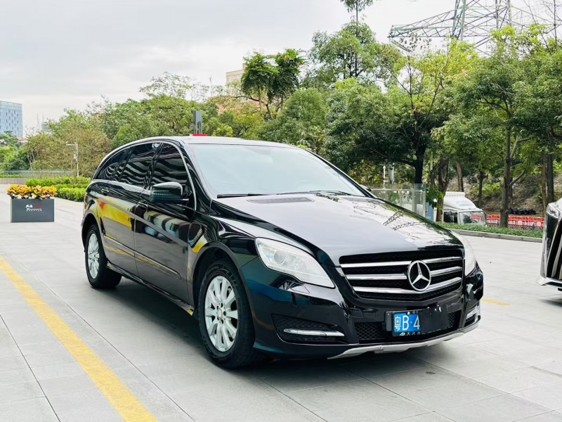 深圳16年奔驰R2