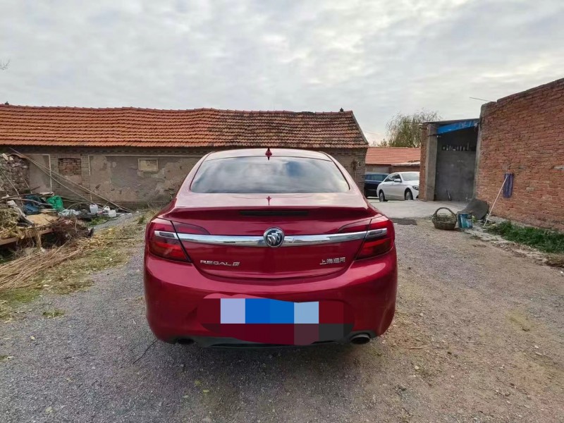 济宁14年别克君越6