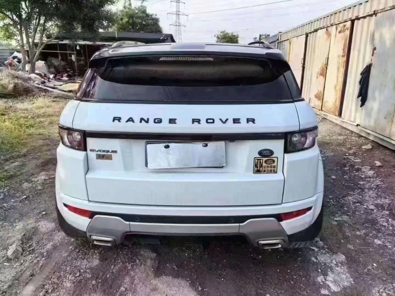 济宁13年路虎极光6