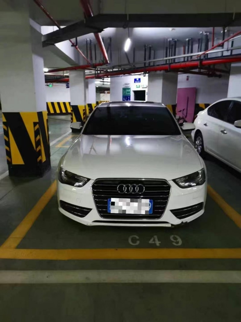 济宁16年奥迪A4L1