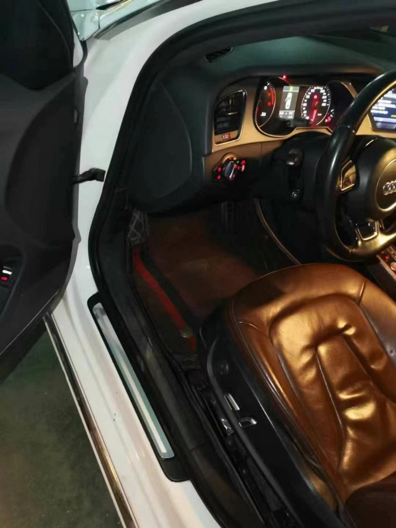 济宁16年奥迪A4L9