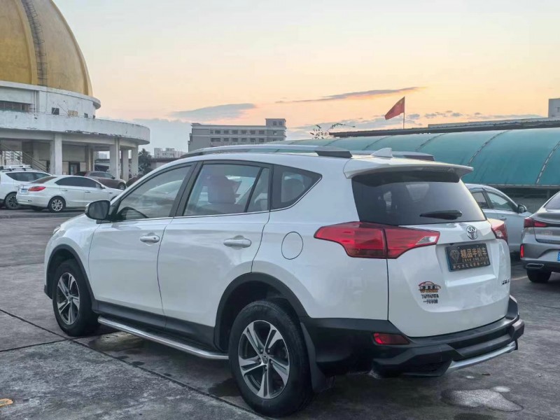 东莞15年丰田RAV4荣放8