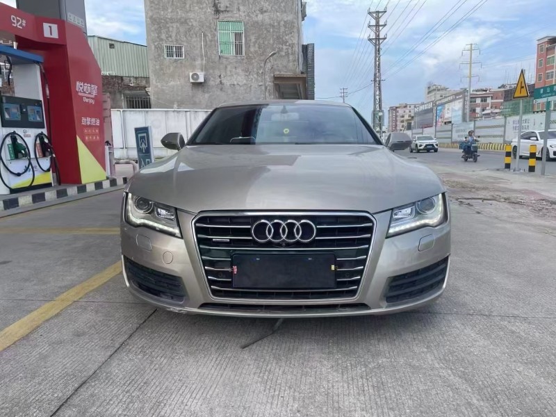 深圳15年奥迪A7L1