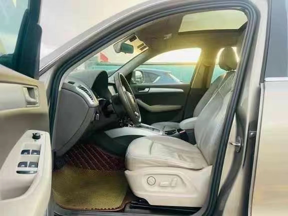 东莞11年奥迪Q54