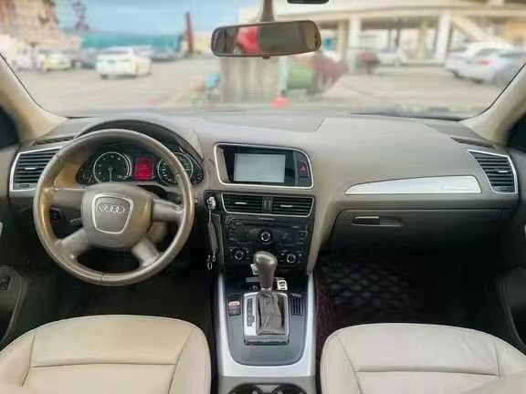 东莞11年奥迪Q55