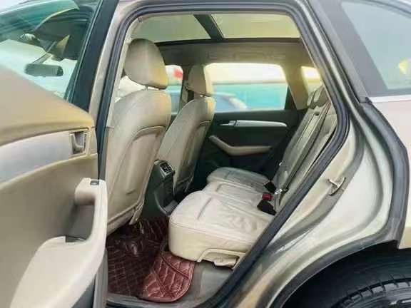 东莞11年奥迪Q56