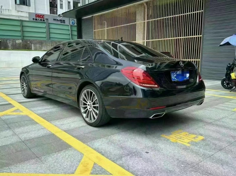 广州14年奔驰S8