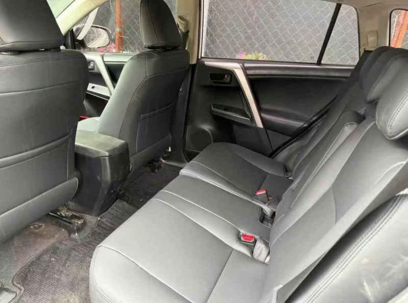 佛山17年丰田RAV4荣放9