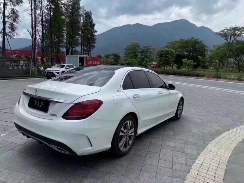 广州21年奔驰C7