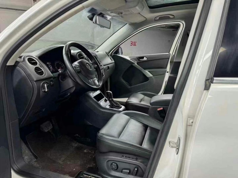 成都12年大众途观5