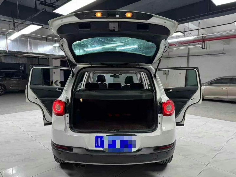 成都12年大众途观7