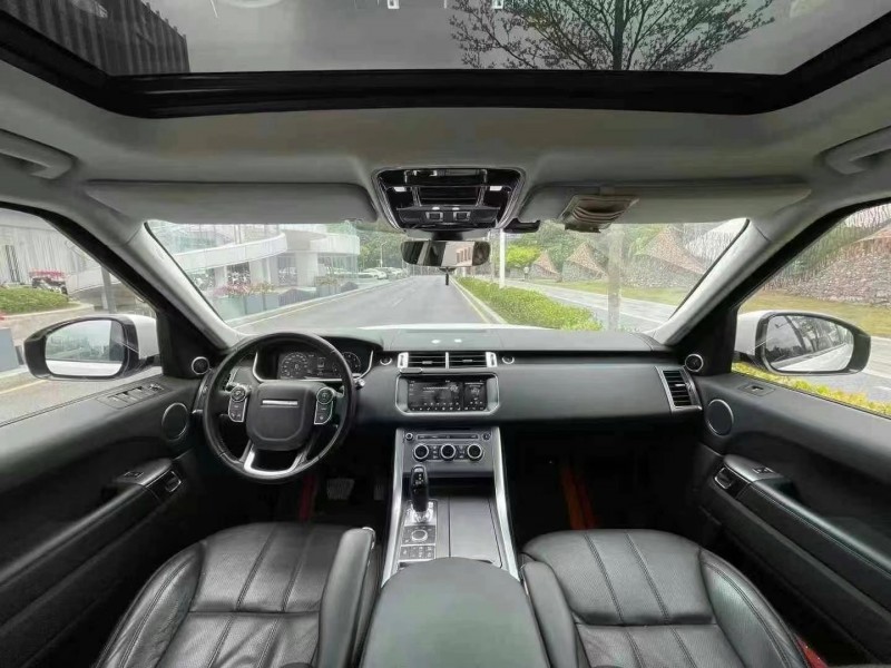 深圳19年路虎揽胜运动8