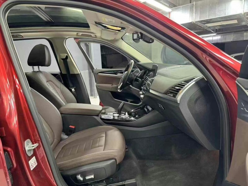 成都19年宝马X37