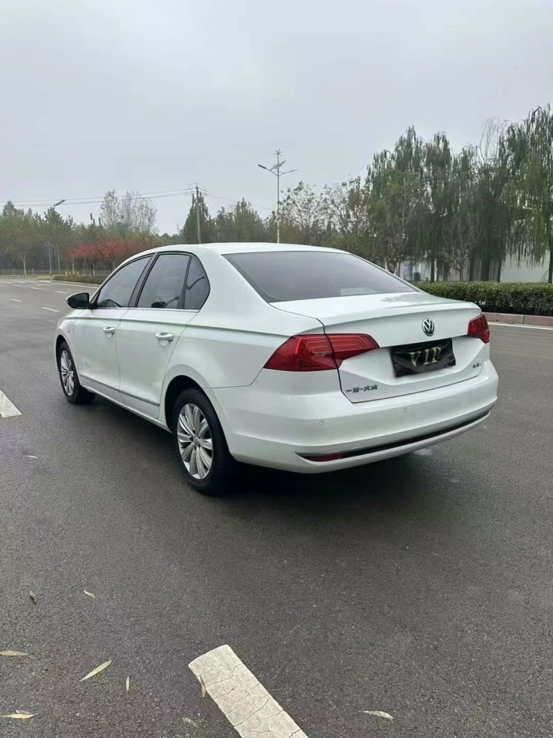 枣庄18年大众宝来7