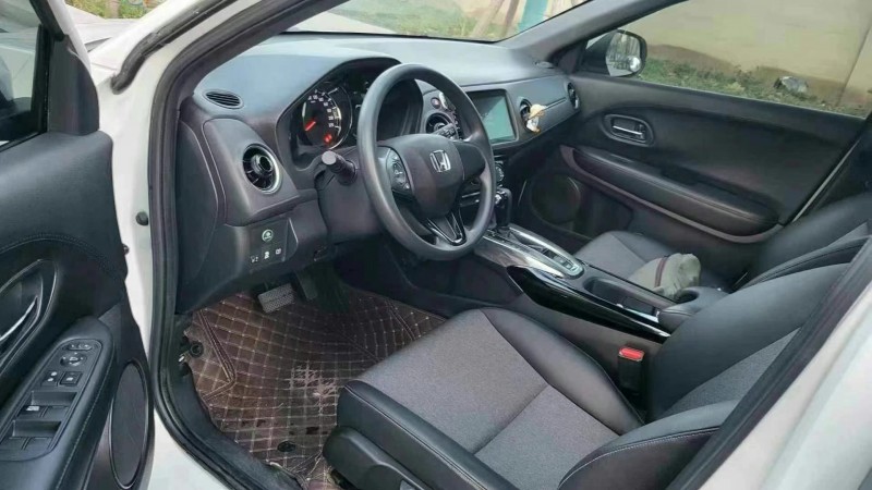 保定20年本田XRV5