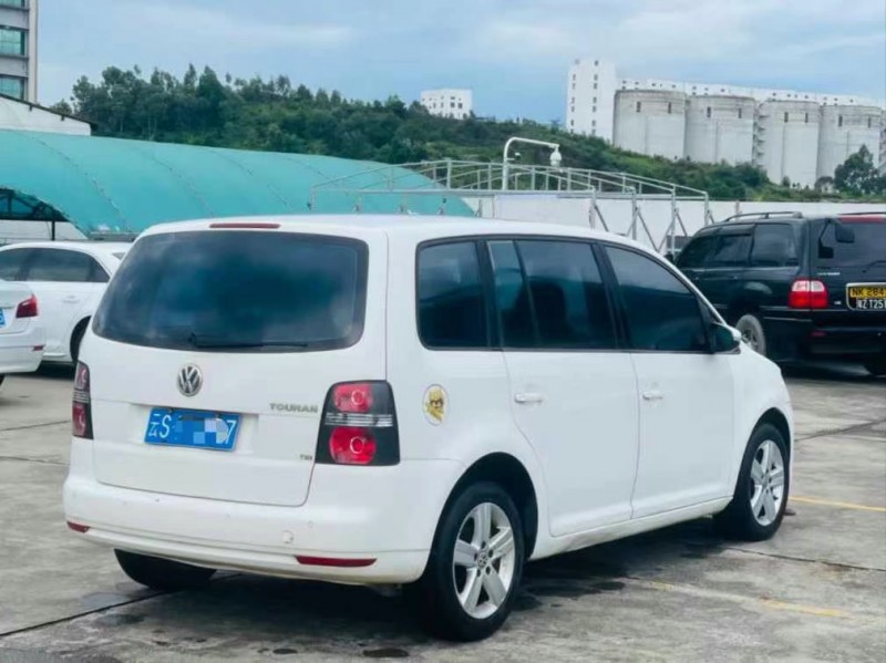 东莞15年大众途安9