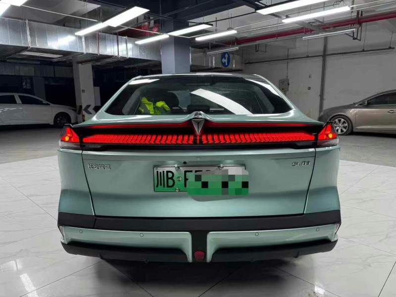 成都23年长安汽车深蓝2