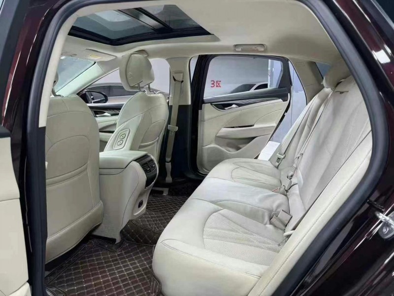 成都21年别克君越7