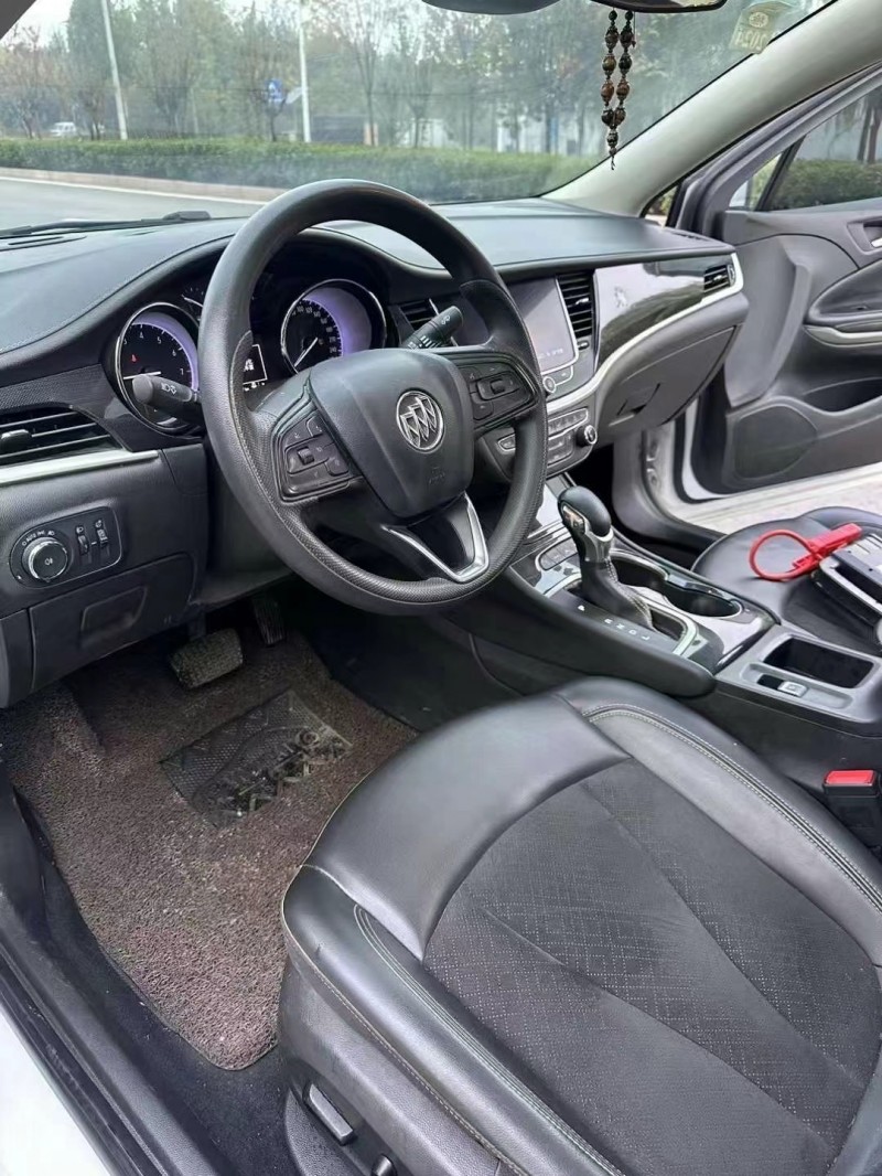 枣庄20年别克威朗4