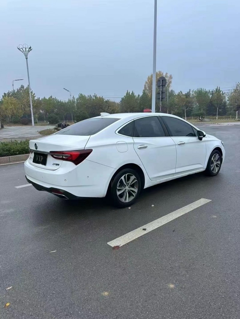 枣庄20年别克威朗9