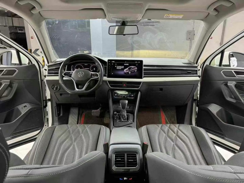 成都21年大众途观7