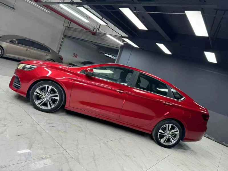 成都19年吉利缤瑞4