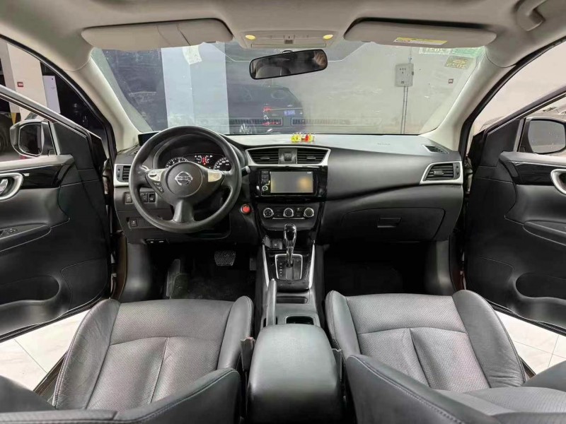 成都17年日产轩逸5