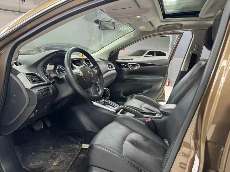 成都17年日产轩逸7