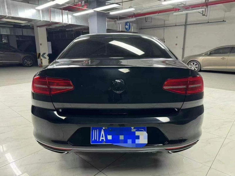 成都17年大众迈腾4